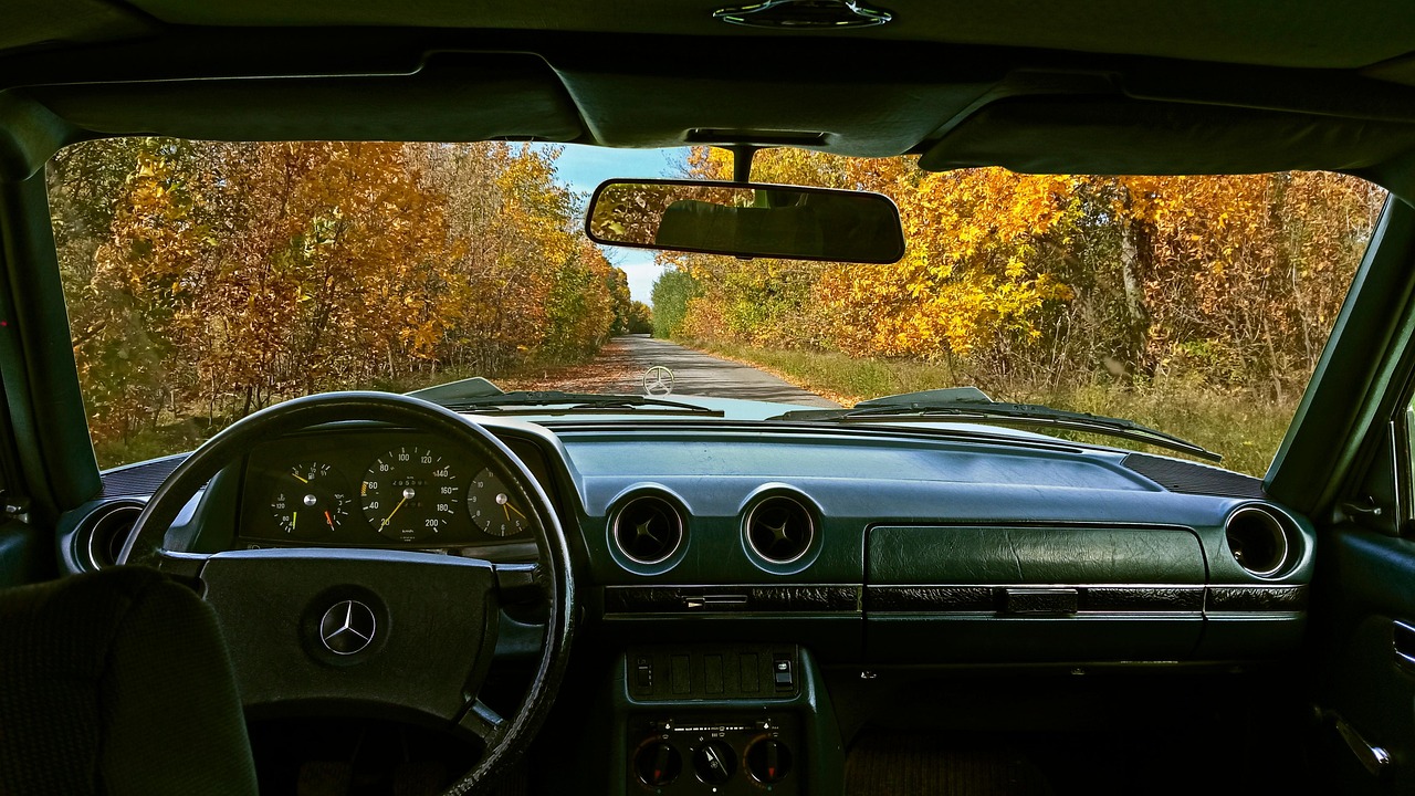 de ce nu se deschide portbagajul la mercedes